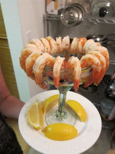 Take the classic shrimp cocktail to new levels of appetizer excellence. Individual Shrimp Cocktail Presentations / Shrimp Cocktail ...