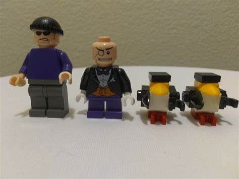 LEGO Batman THE PENGUIN Henchmen 2 Minions Peguin Minifigures