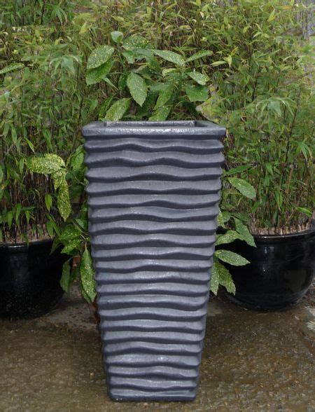 The marble design of these outdoor plant pot is sure to add some brightness to your home and garden decor. Large Grey Garden Pot Tall Glazed Lined | Woodside Garden ...