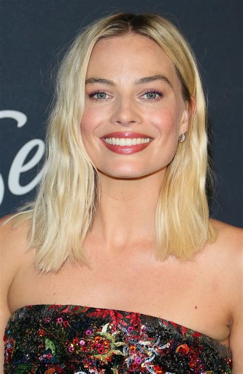 Margot elise robbie was born on july 2, 1990 in dalby, queensland, australia to scottish parents. Margot Robbie: Sexist Variety review for Promising Young ...
