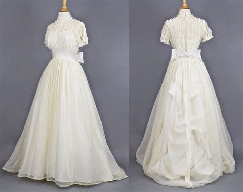 Vintage 1960s Wedding Dress 60s Bridal Gown Cream Lace Etsy 1960s