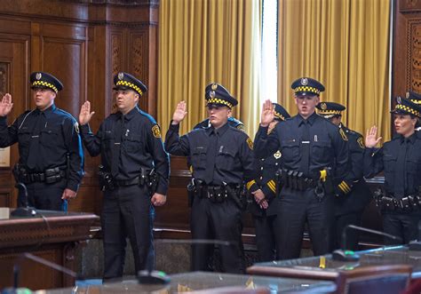Five Pittsburgh Police Officers Sworn In As Sergeants Pittsburgh Post