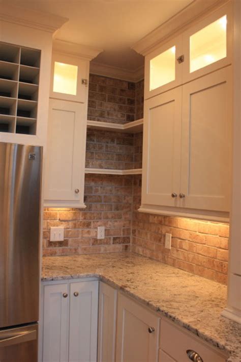 Corner kitchen cabinets, especially blind corner cabinets, can present design challenges in a kitchen. Fabulous Hacks to Utilize The Space of Corner Kitchen ...