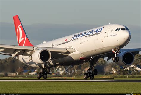 Tc Joi Turkish Airlines Airbus A330 300 At Amsterdam Schiphol