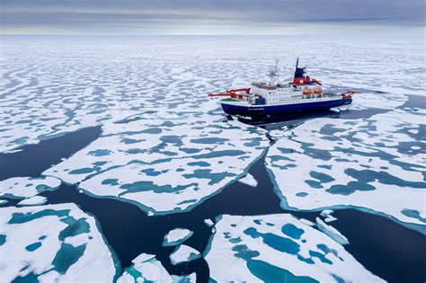 Esa Mosaic Arctic Expedition Reaches North Pole
