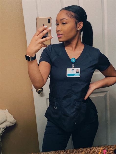 🍫 Mp 🍫 On Twitter In 2020 Medical Assistant Scrubs Nurse Outfit