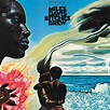 Bitches Brew (Quadraphonic SACD/Multi-Channel) - Miles Davis: Amazon.de ...