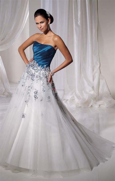 Gloomy 25 Extraordinary Blue Wedding Dress Ideas For Bride Steal The