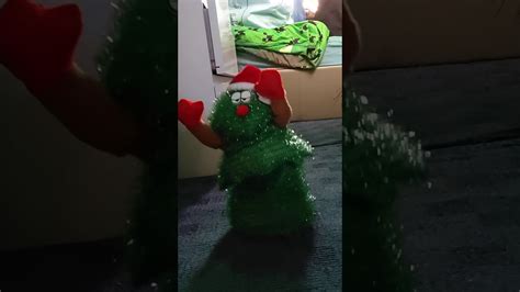Animated Norbert The Dancing Christmas Tree Youtube