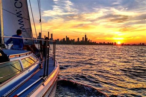 Chicago Private Sunset Sail On Lake Michigan 2024