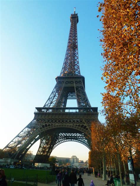 Eiffel Tower In Autumn By Scotgauchero On Deviantart