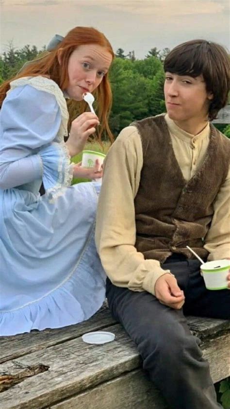 Anne Of Green Gables Anne Green Amybeth Mcnulty Gilbert And Anne