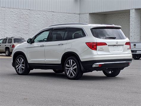 Pre Owned 2017 Honda Pilot Touring Awd Sport Utility