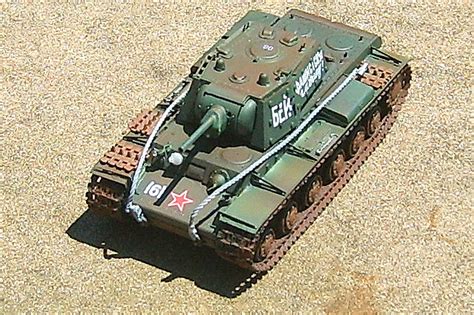 Soviet Kv1s Ehkranami Tank Plastic Model Military Vehicle 135