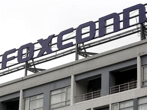 Now Foxconn Looks To Set Up Payments Bank Hindustan Times