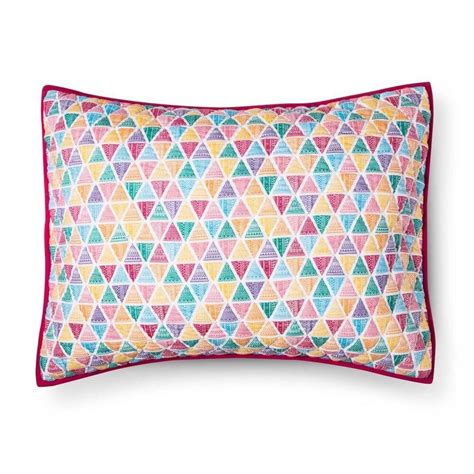 This week i'm showing you how to use my ::free:: Pillowfort Quilted Triangle Pattern Cotton Pillow Sham - Pink Standard | Triangle pillow, Pillow ...