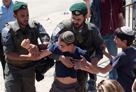 Israeli Police Evict Jewish Settlers From Center Of West Banks Hebron