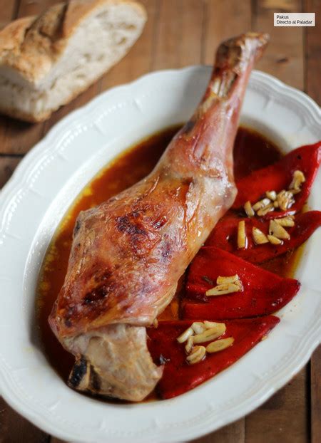 El cordero es una carne más bien grasa (los corderos jóvenes se ceban antes de matarlos). Paletilla de cordero cocinada a baja temperatura: más ...