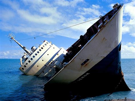 Tapeta Na Pulpit Statek Wycieczkowy D Wrak Statku Pobierz Top Darmowe Obrazy