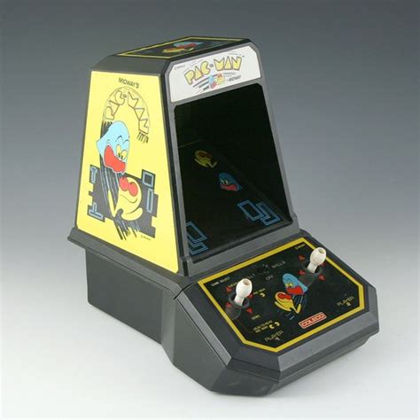 Vintage 1981 Pac Man Mini Tabletop Arcade Game