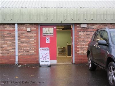 When is holly & willow's pet barn open? Dogstar - Linlithgow - & similar nearby | nearer.com