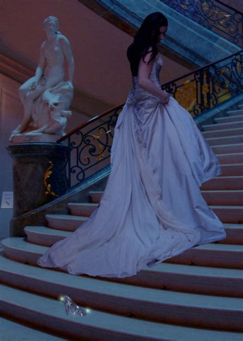 Pin De Bosonoga Pepeljuga En Cinderella Woman Princesas Arte
