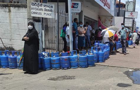 Sri Lankas Political And Economic Crisis