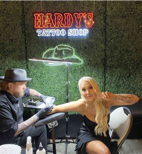 Hardy Marries Caleigh Ryan All The Details From Tattoos To Beer Burros