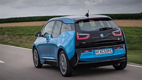 It hits 62mph from rest in a claimed 8.1. BMW i3 120 Ah Specs, Range, Performance 0-60 mph