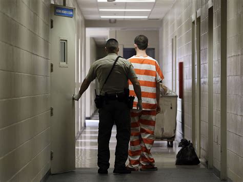 Thefts Rise After California Reduces Criminal Penalties Ap News