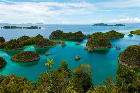 Papua New Guinea Yacht Charters In The South Pacific The Complete