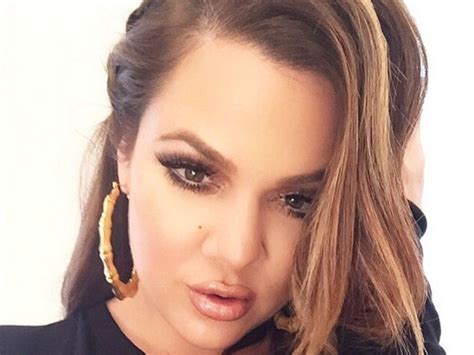 Khloe Kardashians Long Lashes — Plus Pretty Lipstick On Instagram