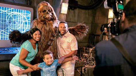 Meet Chewbacca At The Launch Bay Walt Disney World Resort