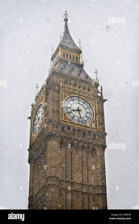 Big Ben Clock The Houses Of Parliment Westminster London In The Snow