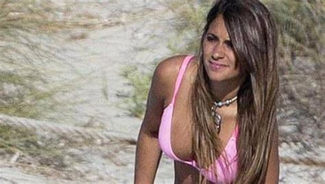 Antonela Roccuzzo Y El Bikini Hot Que Se Puso Para Despedir El Verano Que Causa Furor Fotos