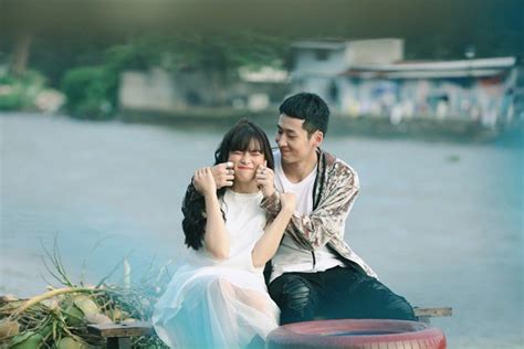 H'hen niê tận hưởng ngày sinh nhật của mình bằng việc thức dậy sớm để. Khánh Vân kết đôi với Tuấn Trần trong phim mới