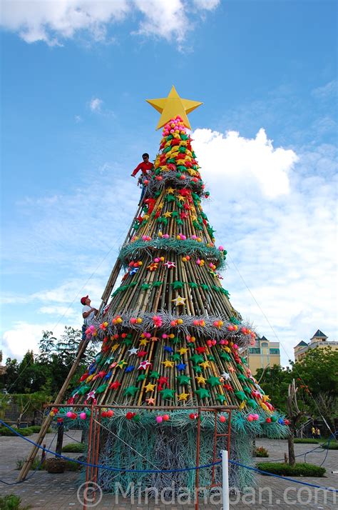 Giant Christmas Tree At Peoples Park Davao City