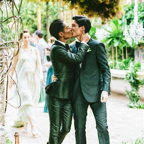 50 Same Sex Wedding Photos That Will Give You All The