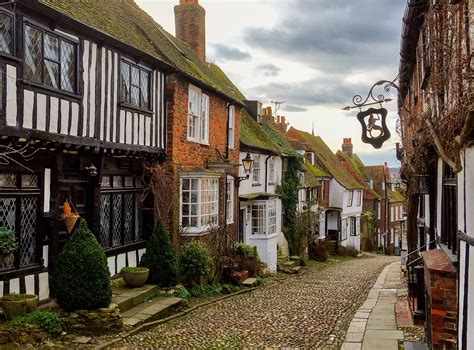 10 Of The Prettiest Streets In Britain British Heritage