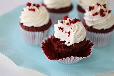Red Velvet Cupcakes With Vanilla Frosting Passion For Baking Get Inspired