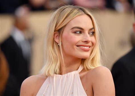 Margot Robbie Smiling Cute K Hd Celebrities K Wallpapers Images Porn Sex Picture