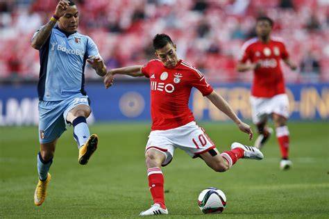 Find the perfect gaitan benfica stock photos and editorial news pictures from getty images. Manchester United pregovara s Benficom, želi dovesti Nicu ...