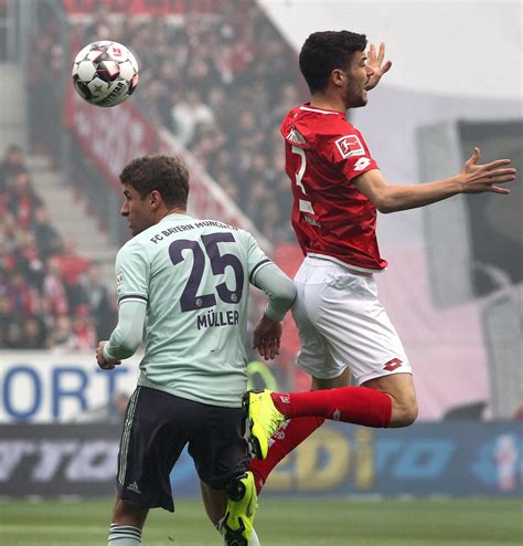 Viktor fischer of mainz reacts during the bundesliga match between 1. 1. FSV Mainz 05 gegen FC Bayern München: FCB holt nächste ...