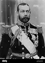 El rey Jorge V de Inglaterra, c. 1910, poco después de su accesión al ...