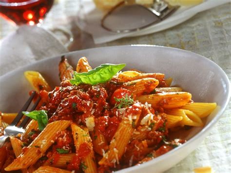 Penne With Meat And Tomato Sauce Recipe Eat Smarter USA