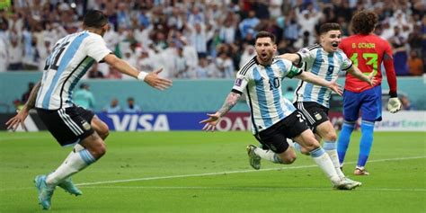 Fifa World Cup 2022 Argentina Vs Mexico Magical Messi Keeps Arg Hopes