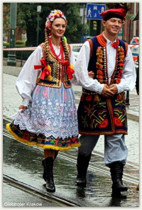 strój krakowski polish traditional costume polish clothing folk clothing
