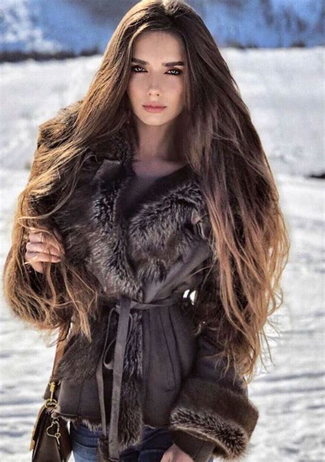 Pin By Peterc On All Naturally Beautiful Woman ️ Long Hair Styles