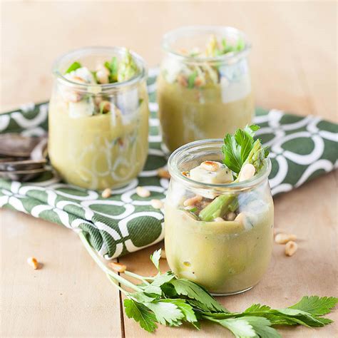 Recette Verrine de crème d asperge verte au bleu et pignons de pin
