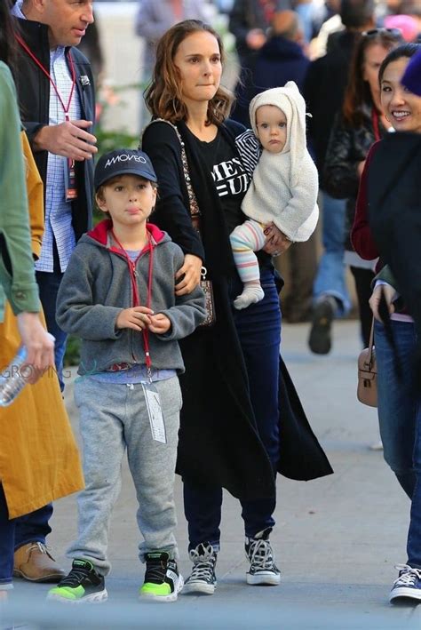 Natalie Portman With Her Son Aleph And Daughter Amalia 2016